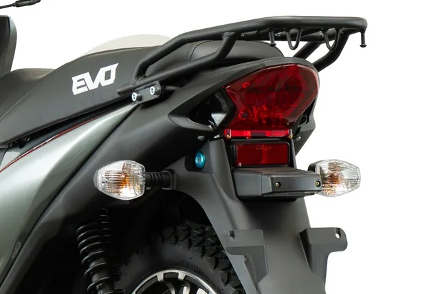 EVO Nova — achterlicht en bagagedrager